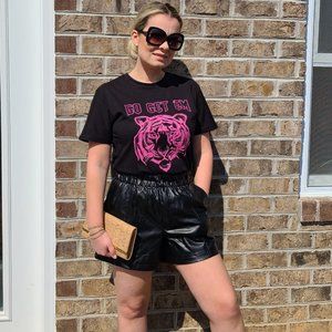 BRAND NEW "GO GET EM TIGER" T-SHIRT